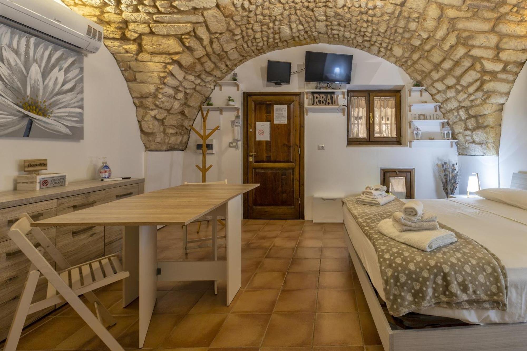 La Casetta Di Pietra Sassari Extérieur photo